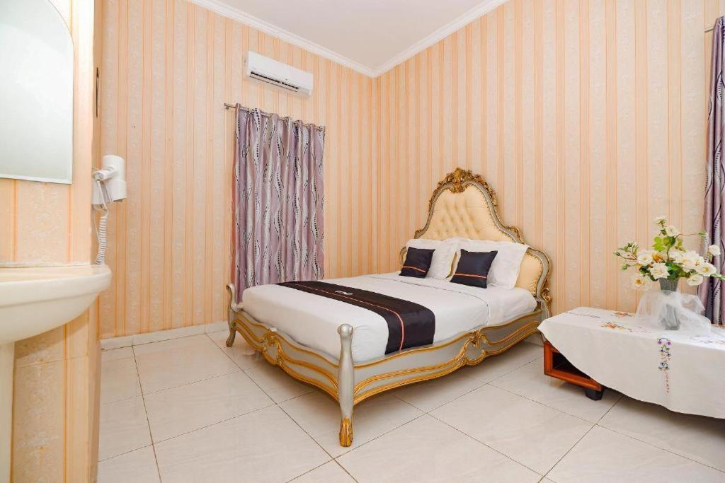Guest House Gethsemane Salatiga Zewnętrze zdjęcie