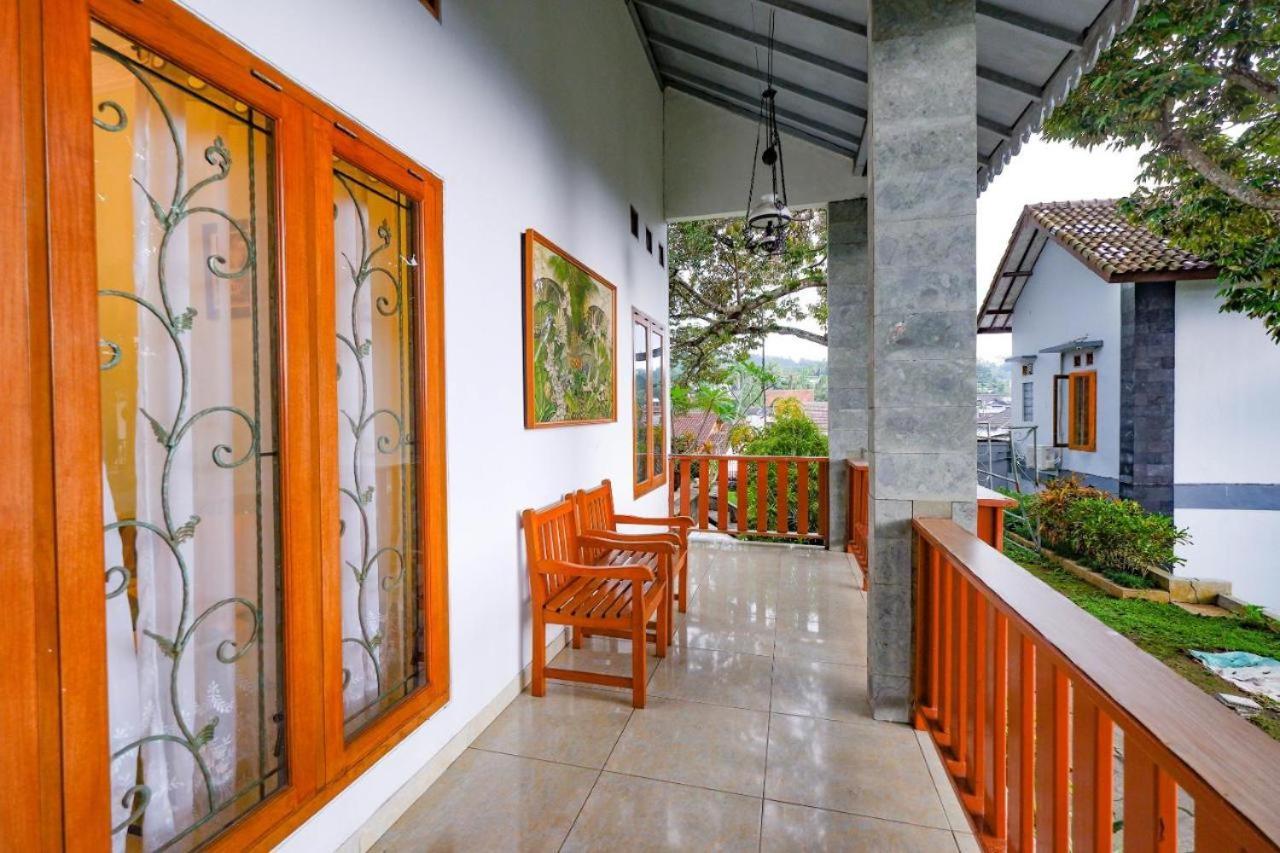 Guest House Gethsemane Salatiga Zewnętrze zdjęcie